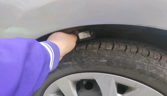 2016 Hyundai Grand i10 SPORTZ 1.2 KAPPA VTVT, Petrol, Manual, 52,865 km, tyre