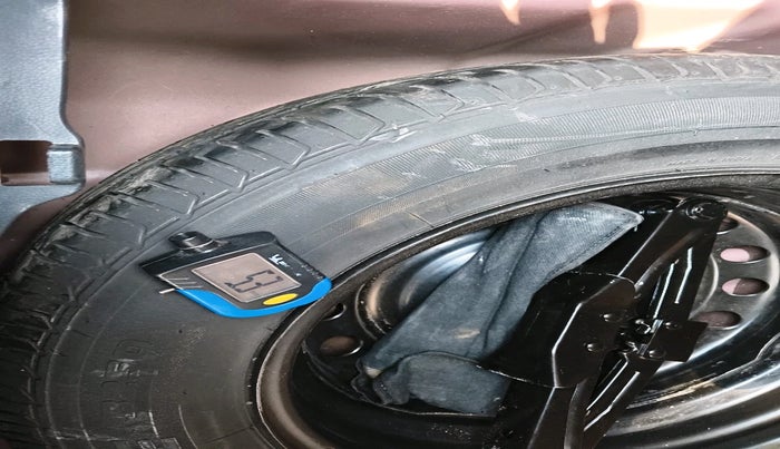 2018 Hyundai Elite i20 ASTA 1.2 (O), Petrol, Manual, 36,845 km, tyre