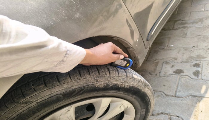 2019 Maruti Swift VXI, Petrol, Manual, 65,967 km, tyre