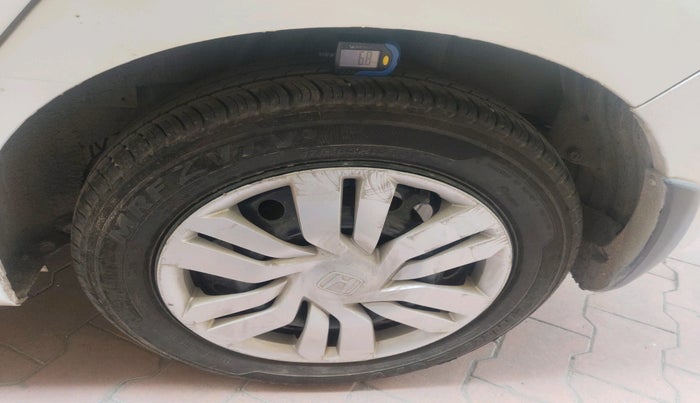 2017 Honda Jazz 1.2L I-VTEC SV, Petrol, Manual, 1,25,229 km, tyre