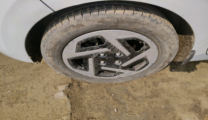 2023 Hyundai GRAND I10 NIOS SPORTZ 1.2 KAPPA VTVT, CNG, Manual, 90,735 km, tyre