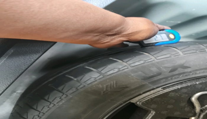 2017 Maruti S Cross ZETA 1.3, Diesel, Manual, 58,305 km, tyre