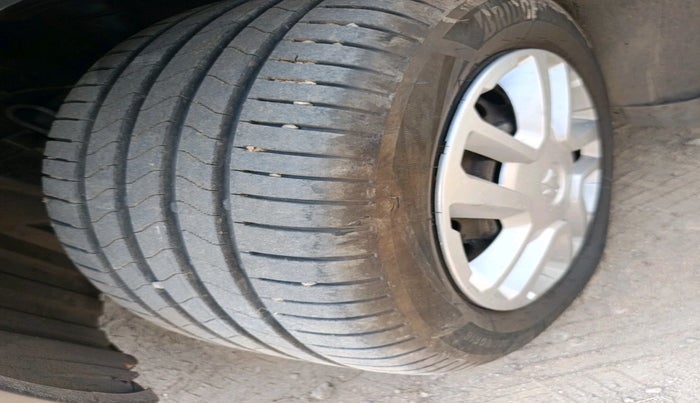 2018 Maruti Vitara Brezza VDI, Diesel, Manual, 86,846 km, tyre