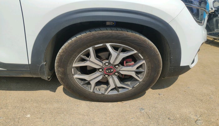 2019 KIA SELTOS GTX PLUS DCT 1.4 PETROL, Petrol, Automatic, 1,31,231 km, tyre