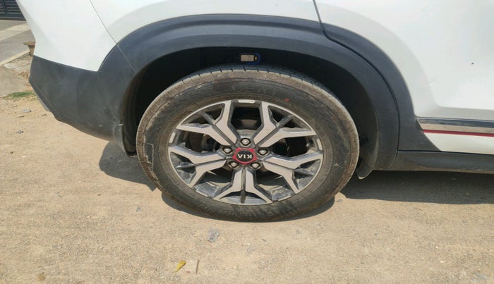 2019 KIA SELTOS GTX PLUS DCT 1.4 PETROL, Petrol, Automatic, 1,31,231 km, tyre