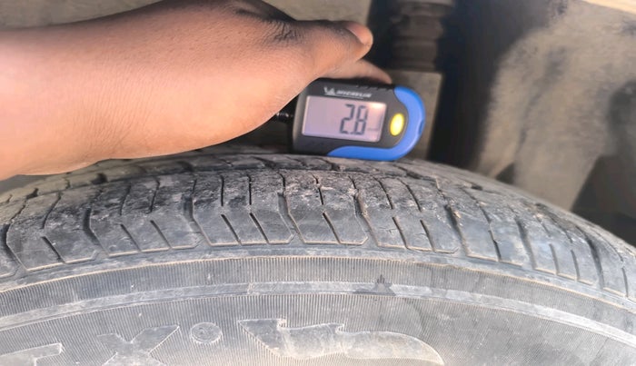 2012 Maruti Swift VDI, Diesel, Manual, 1,29,111 km, tyre