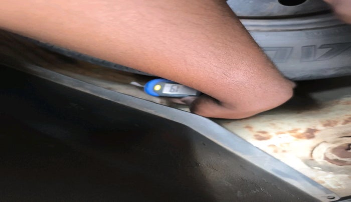 2012 Maruti Swift VDI, Diesel, Manual, 1,29,111 km, tyre