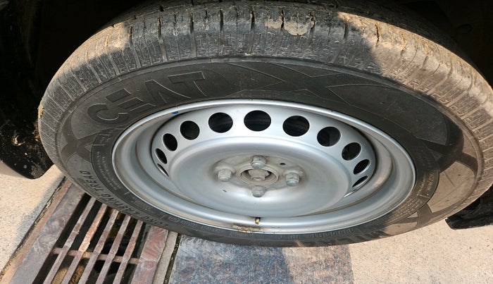 2017 Maruti Baleno SIGMA PETROL 1.2, Petrol, Manual, 73,869 km, tyre