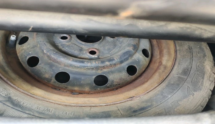 2014 Maruti Wagon R 1.0 LXI CNG, CNG, Manual, 87,670 km, tyre