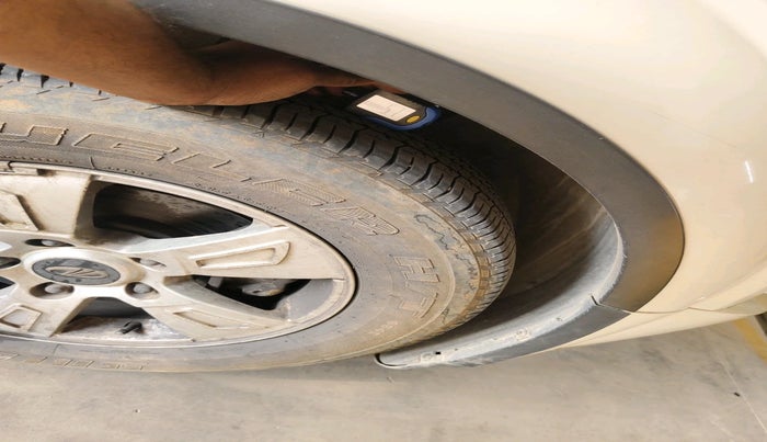 2012 Mahindra XUV500 W8, Diesel, Manual, 1,09,740 km, tyre