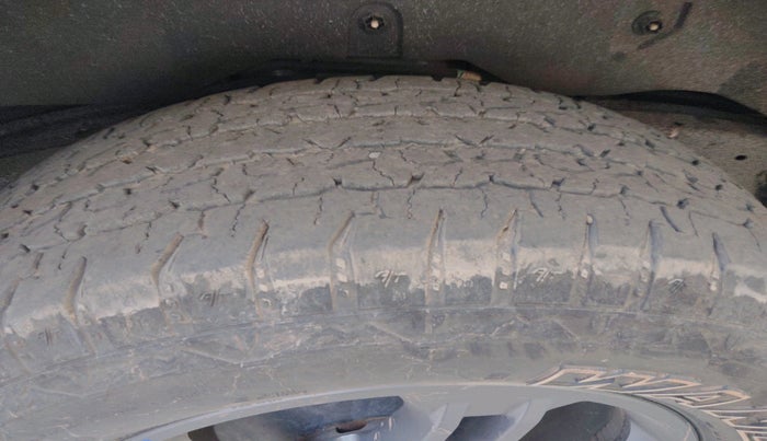 2024 Mahindra Thar LX D HT 2WD MT, Diesel, Manual, 47,338 km, tyre