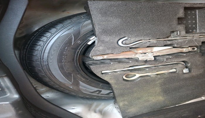 2017 Honda Jazz 1.2L I-VTEC V, Petrol, Manual, 50,816 km, tyre