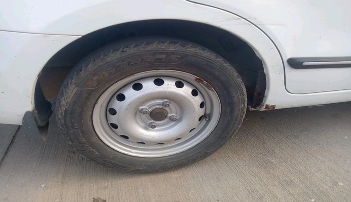 2015 Chevrolet Sail 1.2 BASE, Petrol, Manual, 90,218 km, tyre