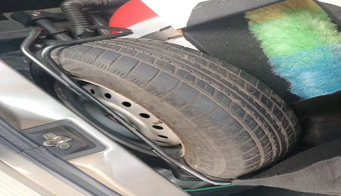 2019 Maruti New Wagon-R LXI CNG (O) 1.0, CNG, Manual, 65,316 km, tyre