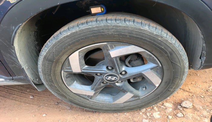 2019 Hyundai VENUE SX PLUS 1.0 TURBO DCT, Petrol, Automatic, 74,197 km, tyre