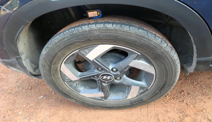 2019 Hyundai VENUE SX PLUS 1.0 TURBO DCT, Petrol, Automatic, 74,197 km, tyre