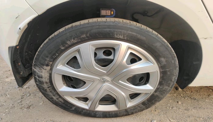 2023 Tata ALTROZ XM PLUS CNG, CNG, Manual, 44,483 km, tyre