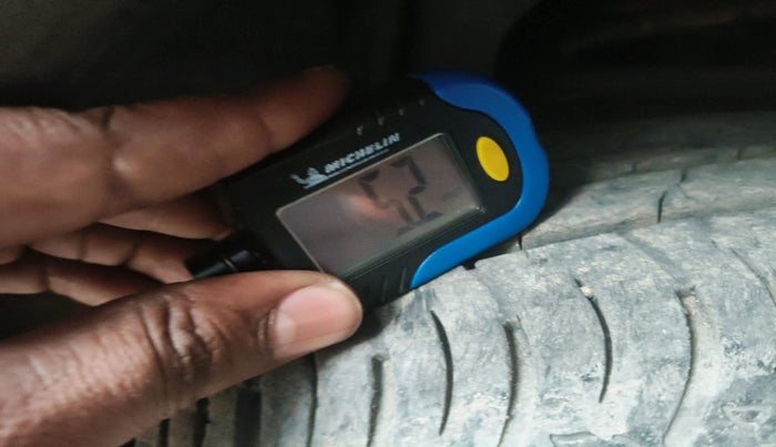 2023 Nissan MAGNITE  XE AMT EZ Shift, Petrol, Automatic, 23,805 km, tyre