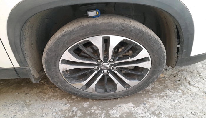 2021 MG HECTOR PLUS SHARP 2.0 DIESEL TURBO MT 6-STR, Diesel, Manual, 1,08,679 km, tyre