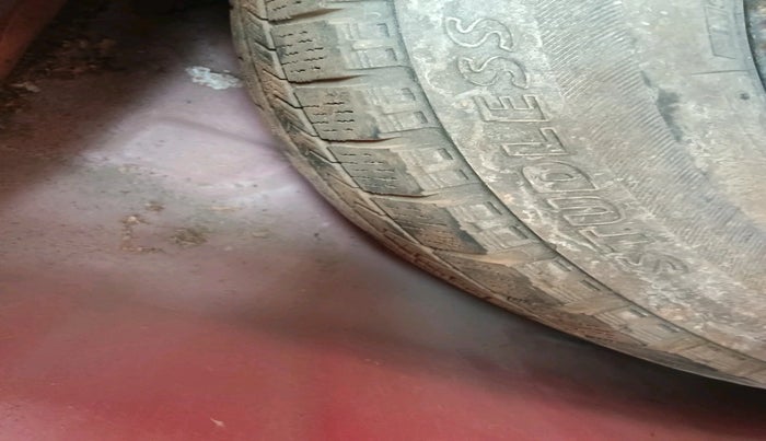 2010 Hyundai i10 ASTA 1.2 AT SUNROOF, Petrol, Automatic, 50,508 km, tyre