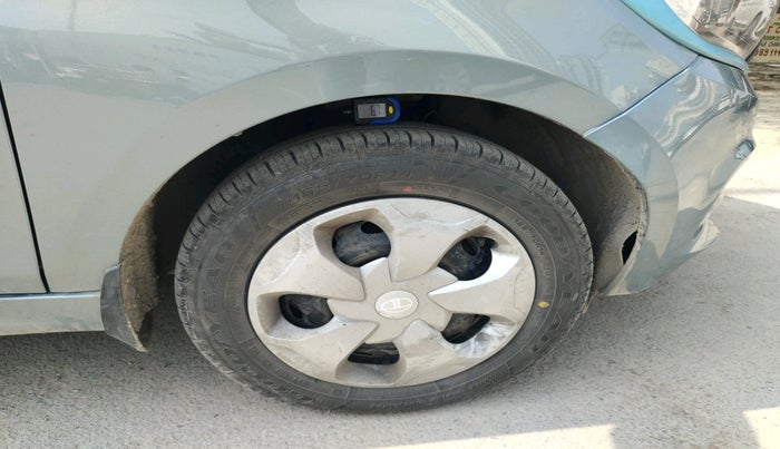 2024 Tata TIAGO EV XT MEDIUM RANGE, Electric, Automatic, 33,781 km, tyre