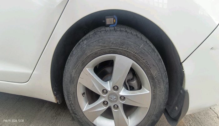 2013 Hyundai New Elantra 1.6 BASE DIESEL, Diesel, Manual, 96,829 km, tyre