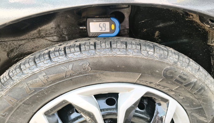 2014 Maruti Alto 800 LXI, Petrol, Manual, 87,868 km, tyre