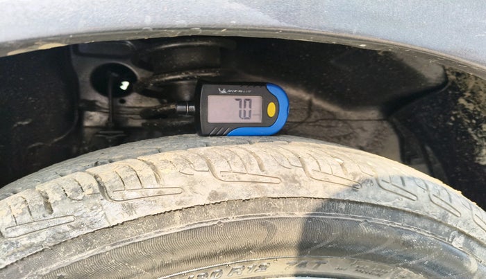 2014 Maruti Alto 800 LXI, Petrol, Manual, 87,868 km, tyre