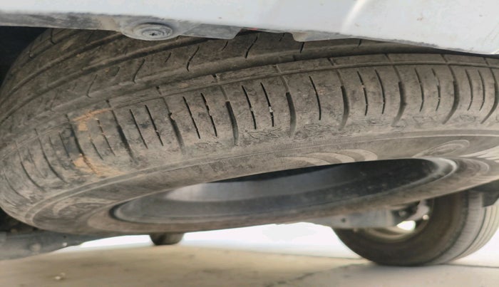 2023 Mahindra XUV700 AX 5 D MT 7 STR, Diesel, Manual, 39,457 km, tyre