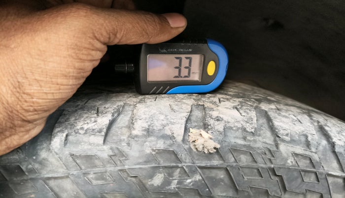 2012 Mahindra XUV500 W8, Diesel, Manual, 1,19,657 km, tyre