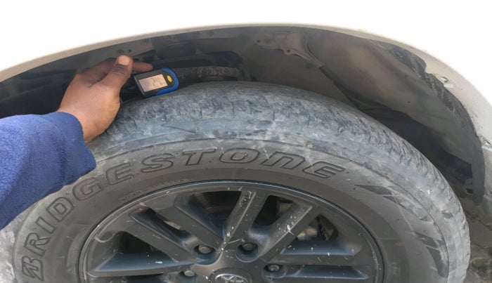 2016 Toyota Fortuner 3.0 4X2 AT, Diesel, Automatic, 1,30,000 km, tyre