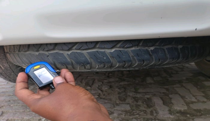 2016 Toyota Fortuner 3.0 4X2 AT, Diesel, Automatic, 1,30,000 km, tyre