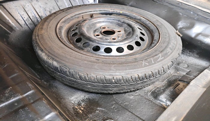 2014 Honda City 1.5L I-DTEC V, Diesel, Manual, 1,20,522 km, tyre