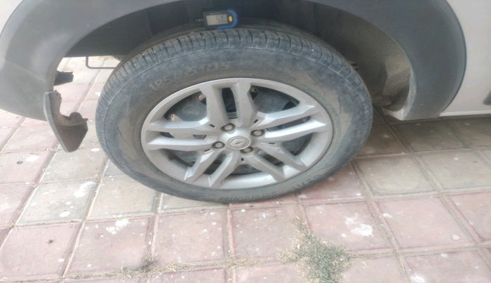 2023 Renault TRIBER RXZ, Petrol, Manual, 39,344 km, tyre