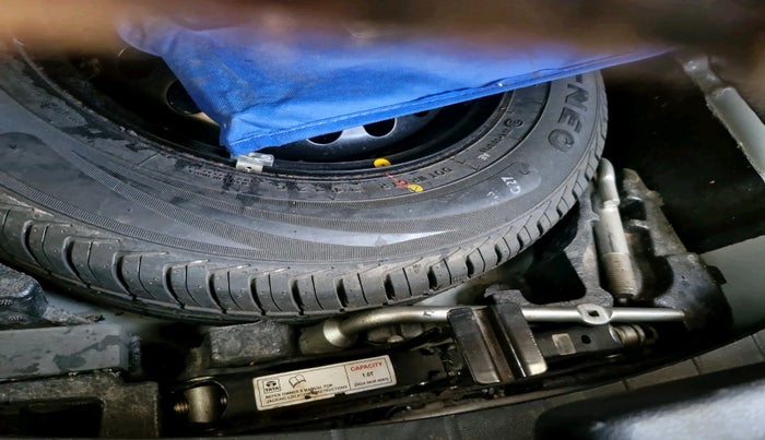 2022 Tata TIGOR XZ PLUS CNG, CNG, Manual, 55,517 km, tyre