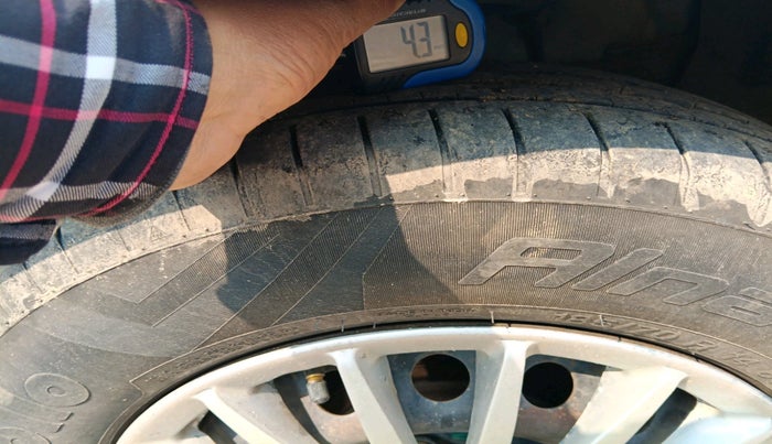 2015 Hyundai Elite i20 SPORTZ 1.4 CRDI, Diesel, Manual, 88,563 km, tyre