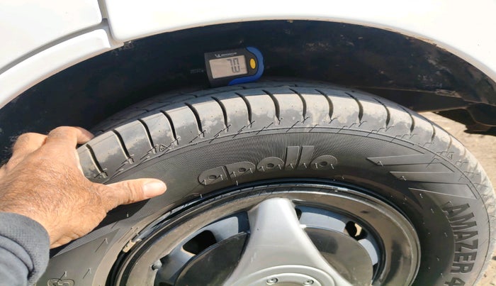 2021 Maruti Eeco 5 STR WITH A/C+HTR CNG, CNG, Manual, 79,636 km, tyre