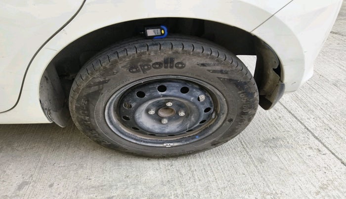 2022 Maruti Swift VXI, Petrol, Manual, 68,338 km, tyre