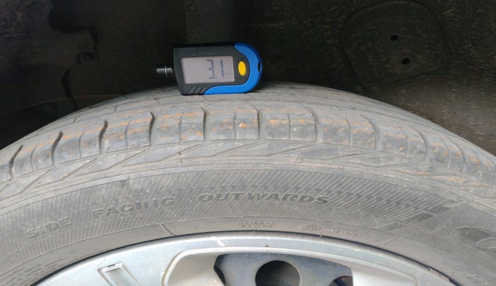 2019 Tata NEXON XMA PETROL, Petrol, Automatic, 64,212 km, tyre