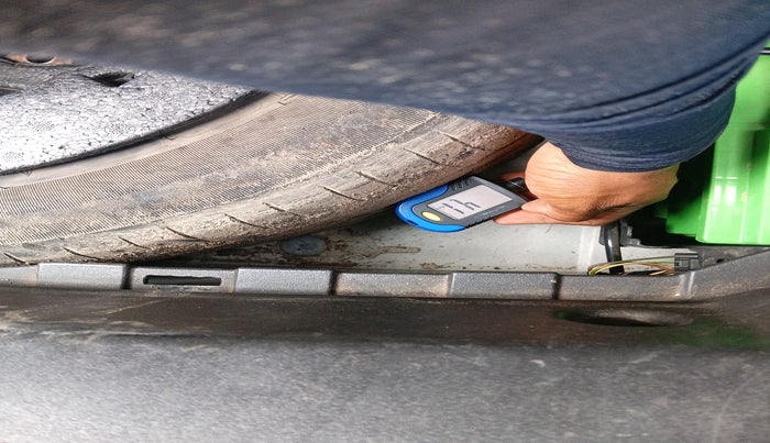 2014 Jaguar XF 2.2 DIESEL LUXURY, Diesel, Automatic, 1,08,914 km, tyre