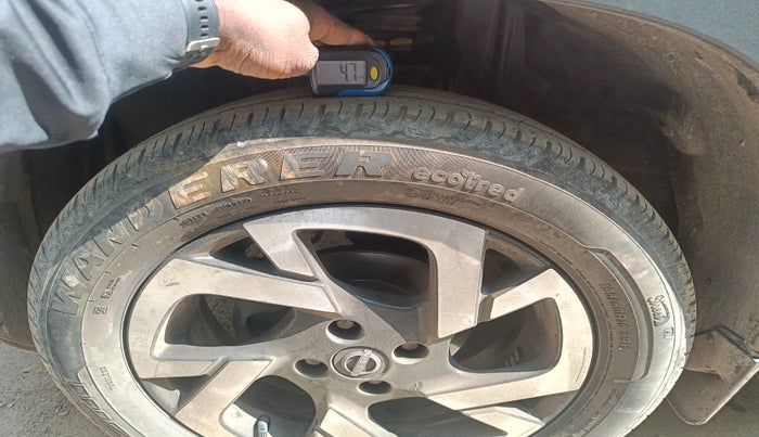 2021 Nissan MAGNITE XV PREMIUM DUAL TONE, Petrol, Manual, 44,435 km, tyre