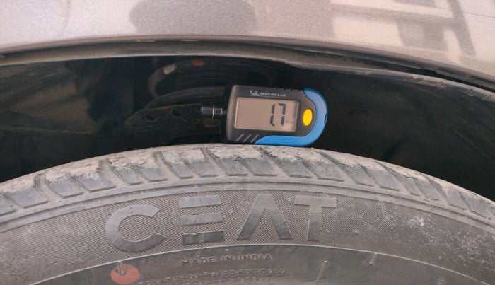 2012 Honda City 1.5L I-VTEC S MT, Petrol, Manual, 1,18,945 km, tyre