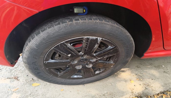 2017 Volkswagen Polo TRENDLINE 1.2L PETROL, Petrol, Manual, 68,672 km, tyre