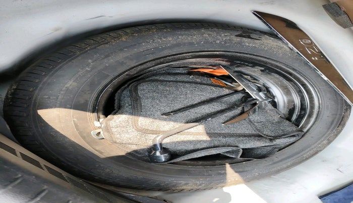 2023 Hyundai NEW I20 ASTA (O) 1.2 MT, Petrol, Manual, 18,072 km, tyre