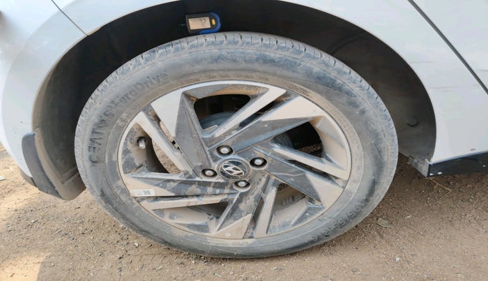 2023 Hyundai NEW I20 ASTA (O) 1.2 MT, Petrol, Manual, 18,072 km, tyre