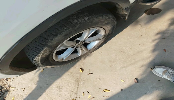 2019 Tata Harrier XT 2.0L KRYOTEC, Diesel, Manual, 1,46,093 km, tyre