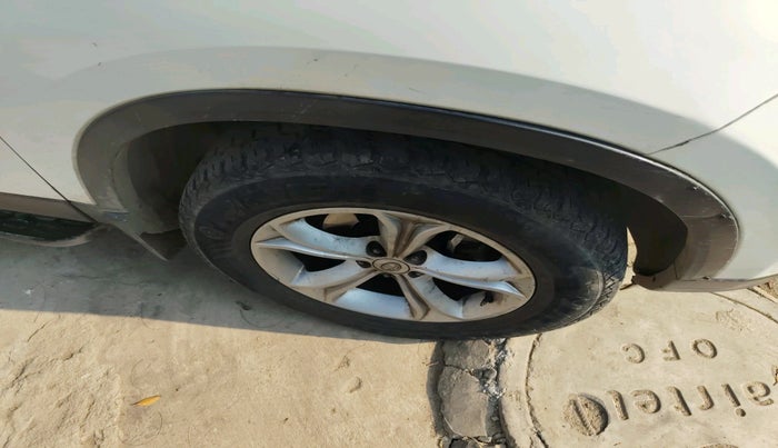 2019 Tata Harrier XT 2.0L KRYOTEC, Diesel, Manual, 1,46,093 km, tyre