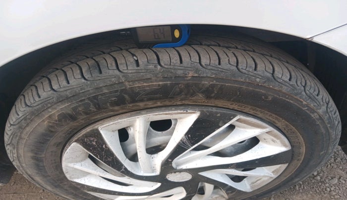 2018 Hyundai Eon ERA +, Petrol, Manual, 1,13,469 km, tyre