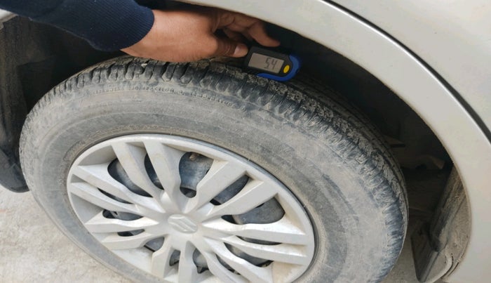 2018 Maruti Dzire VXI, Petrol, Manual, 17,070 km, tyre