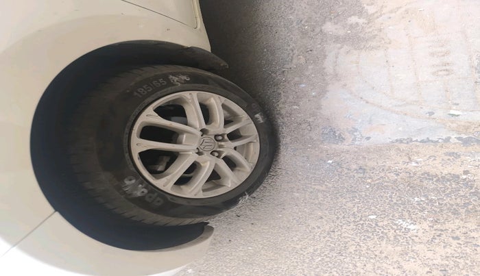 2020 Maruti Swift ZXI AMT, Petrol, Automatic, 22,004 km, tyre